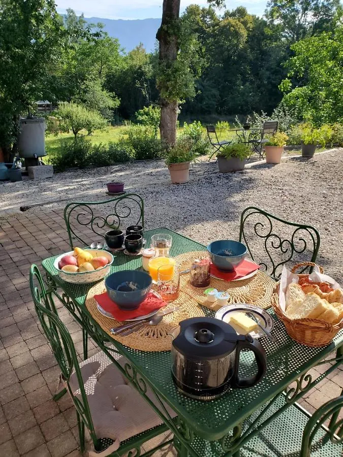 Chez Karine Bed & Breakfast Ceyzerieu